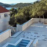 Apartman With Swimming Pools Zrnovska Banja, - 8335 Korcula Town