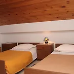 Apartment With Swimming Pools Zrnovska Banja, - 8335