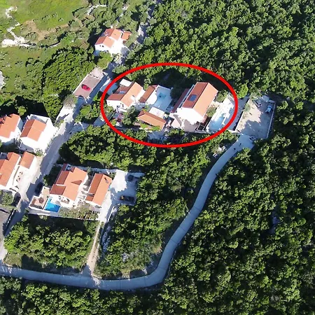 Apartment With A Swimming Pool Zrnovska Banja, - 8335
