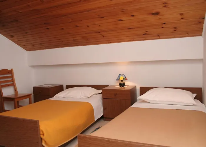 דירה With Swimming Pools Zrnovska Banja, - 8335