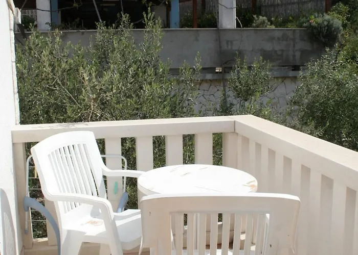 Appartamento With Swimming Pools Zrnovska Banja, - 8335