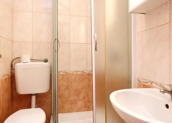 With Swimming Pools Zrnovska Banja, - 8335 דירה *