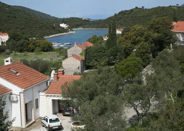 With Swimming Pools Zrnovska Banja, - 8335 קורצולה